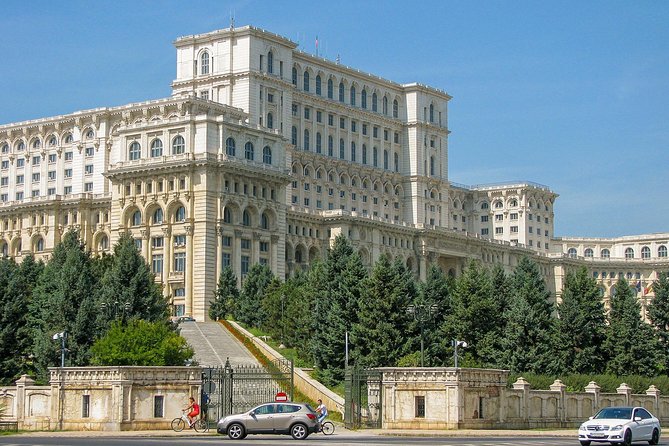 Historic Bucharest: Exclusive Private Tour With a Local Expert - Meeting the New Saint George Church