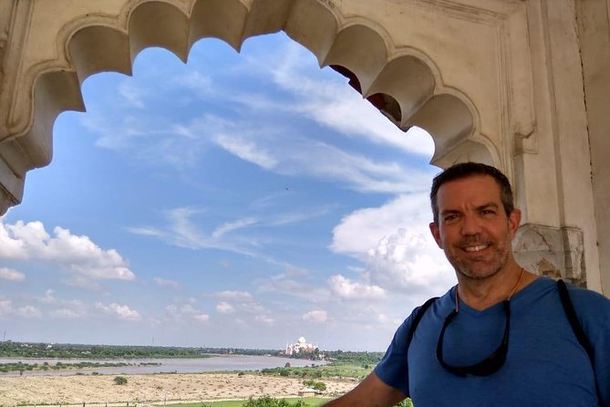 Historical Agra Day Tour: Taj Mahal Sunrise, Agra Fort and Baby Taj