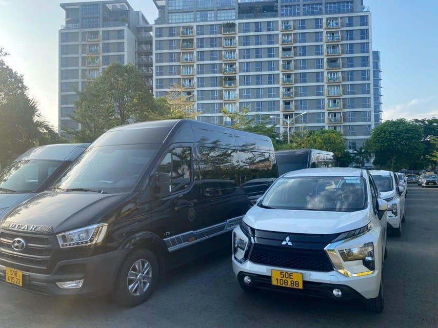 Ho Chi Minh Airport Transfer Service ( Binh Thanh & 4 Dist)