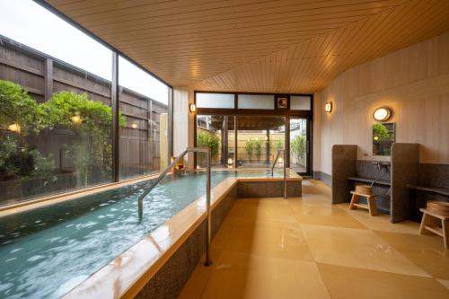 Hohoemino Kuyufu Tsuruya - Location and Accessibility