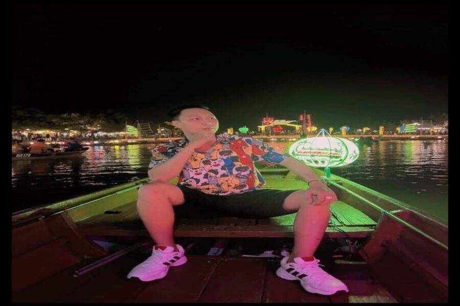 Hoi An: Lantern Boat Ride & Release Lanterns - Overview and Pricing