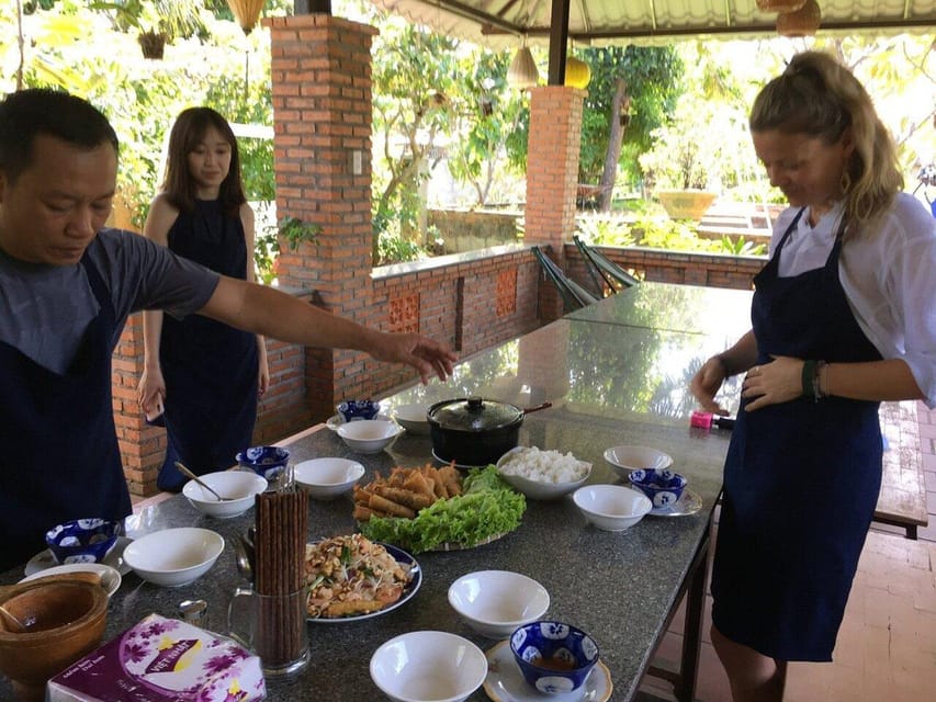 Hoi an Traditional Cooking Class With Hotel Transfer