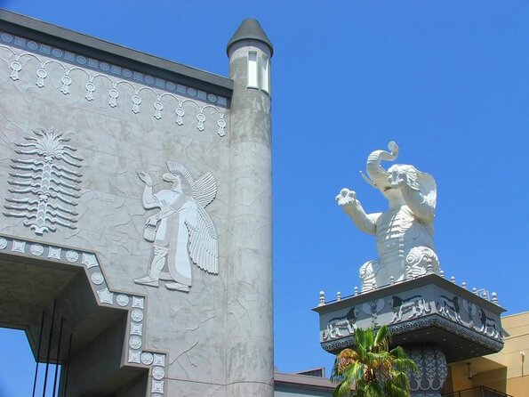Hollywood Self-Guided Walking Tour and Scavenger Hunt