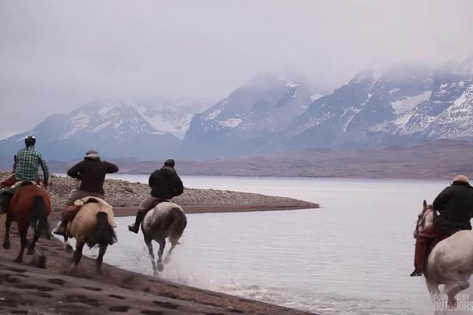 Horseback Riding in Calafate