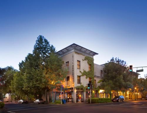 Hotel Healdsburg - Hotel Overview