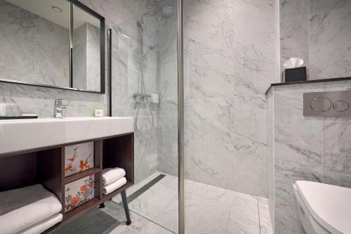 Hotel Lion DOr Review