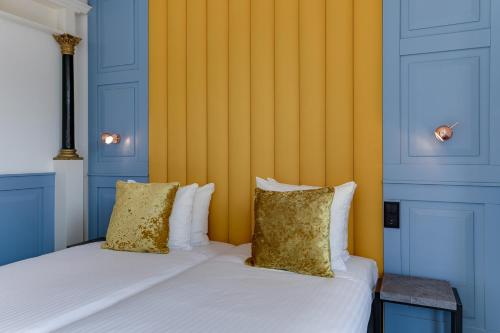 Hotel Royal Bridges - Hotel Overview