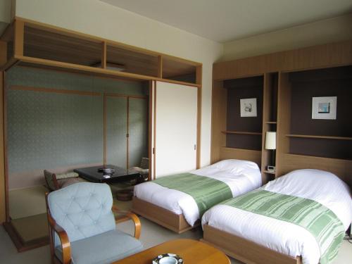 Hotel Spax Kusatsu - Overview and Location