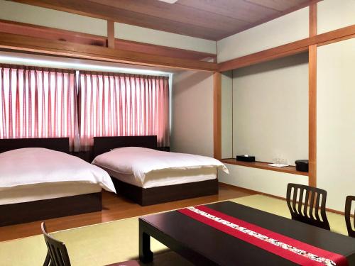 Hotel Takasago Review