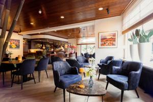 Hotel Van Der Maas - Location and Accessibility