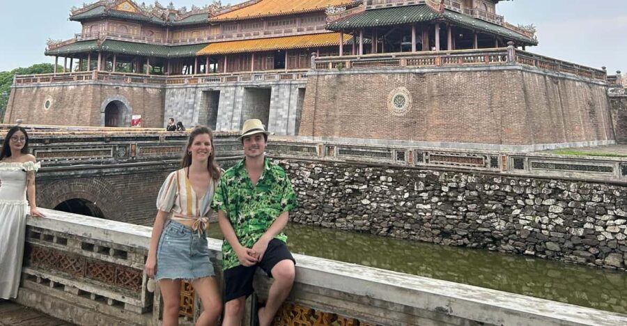 Hue : Deluxe Walking Tour to Imperial City With Local Guide