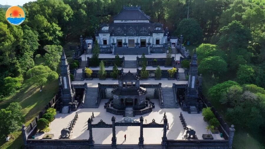 Hue Imperial City Group Tour With Lunch From Hoi An/Da Nang