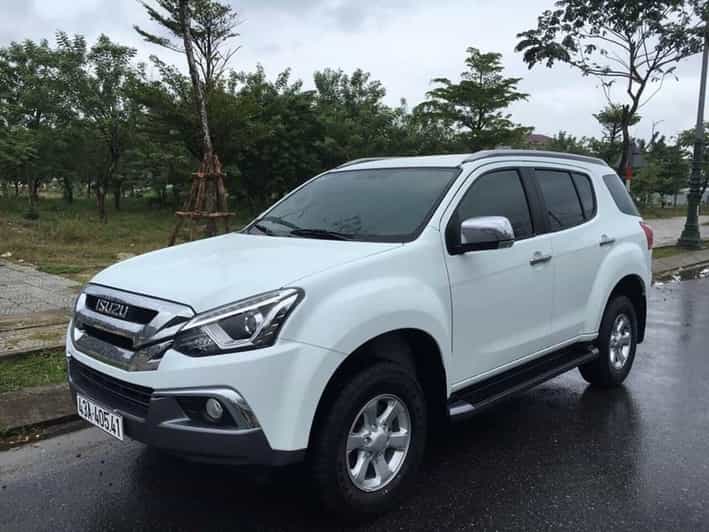 Hue: Phu Bai Airport to City Center by Private Car Transfer