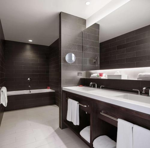 Hyatt Centric Times Square New York - Exploring the Hotels Accommodations