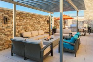 Hyatt House Davis - Amenities and Facilities