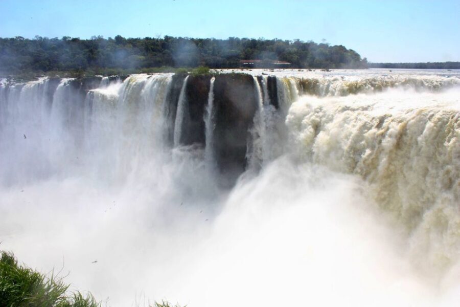 Iguazu Falls Brazil & Argentina 3-Day In-Out Transfers