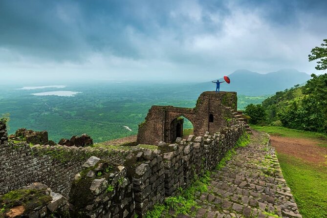Indore to Mandu and Maheshwar: A Heritage Day Tour