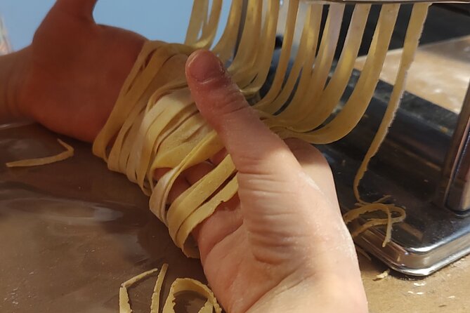 Intimate and Authentic Pasta Lesson & Chianti Wine. Free Parking