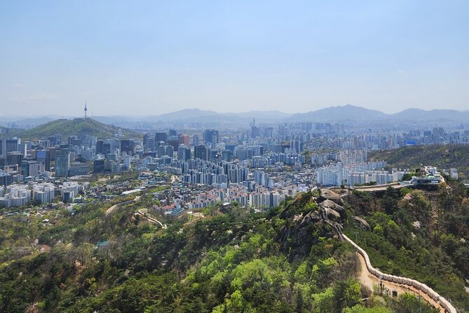 Inwangsan(Bugaksan) Hiking Along A Cultural Heritage