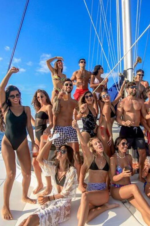 Isla Mujeres Catamaran Tour With Unlimited Drinks & Transfer