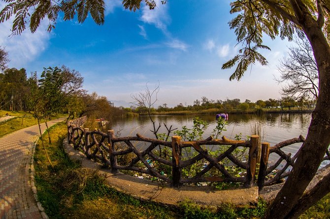 Islamabad: Half Day Private Instagram Guided City Tour - Exploring Pakistan Monument
