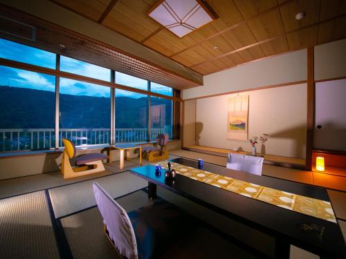 Iwakuni International Tourism Hotel - Hotel Overview