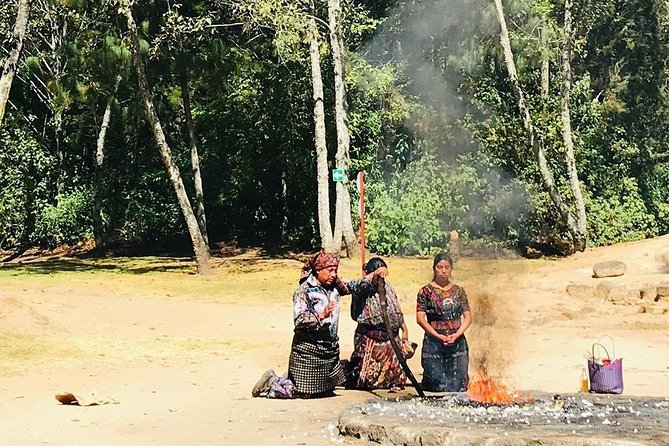 Iximche Private Tour: Mayan City Tour From Puerto Quetzal + Lunch