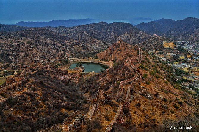 Jaipur City Tour From Agra by Car (All-Inclusive)