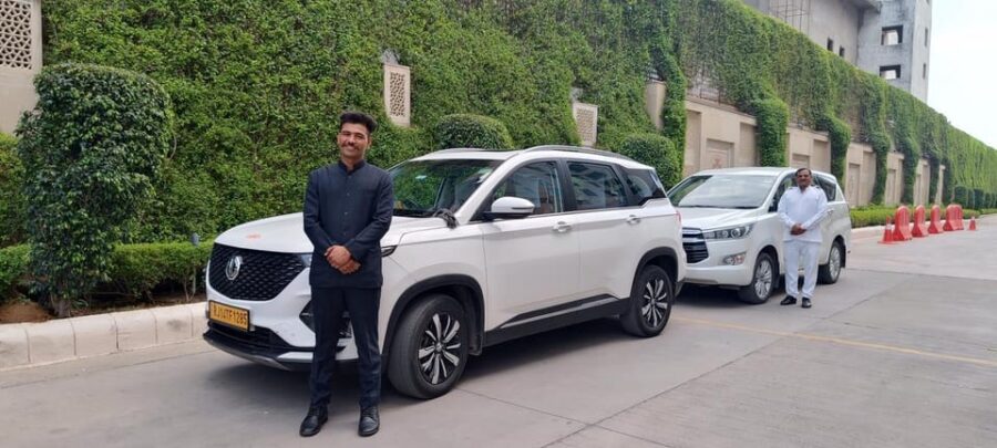 Jaipur Guided Sightseeing Tour by Premium Car
