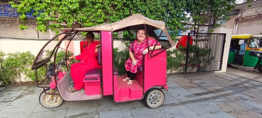 Jaipur Private City Tour With a Women-Driven E-Rickshaw Ride