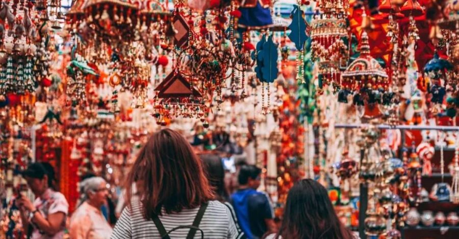 Jaipur: Private Shopping Tour by Tuk Tuk