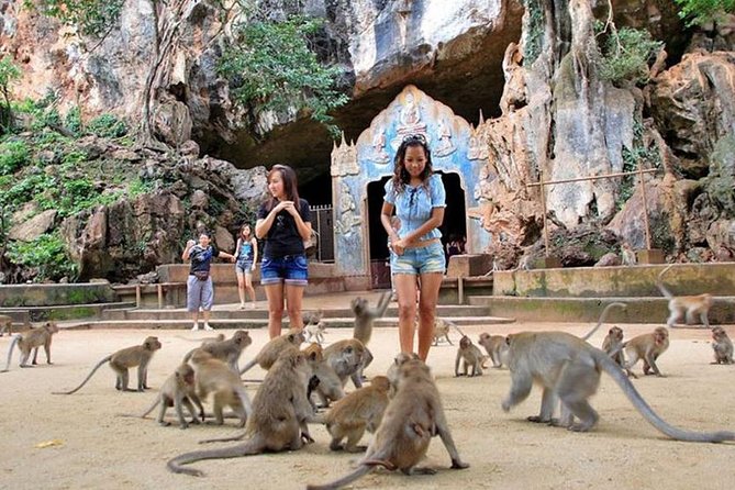 James Bond Island Sightseeing(No Canoeing) Tour by Speedboat From Phuket