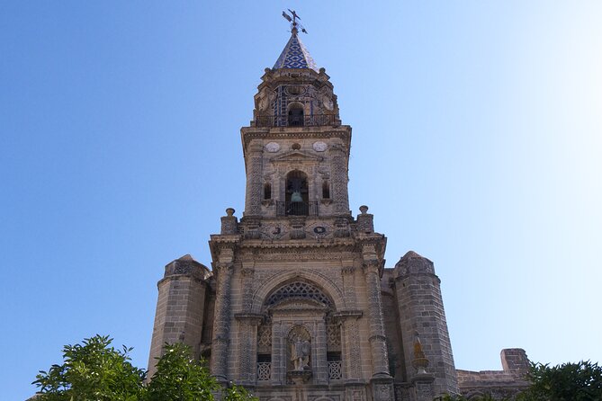 Jerez Historic Guided Tour With Horse Show
