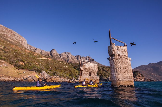 Kayak Chapmans Peak and Karbonkelberg in Hout Bay