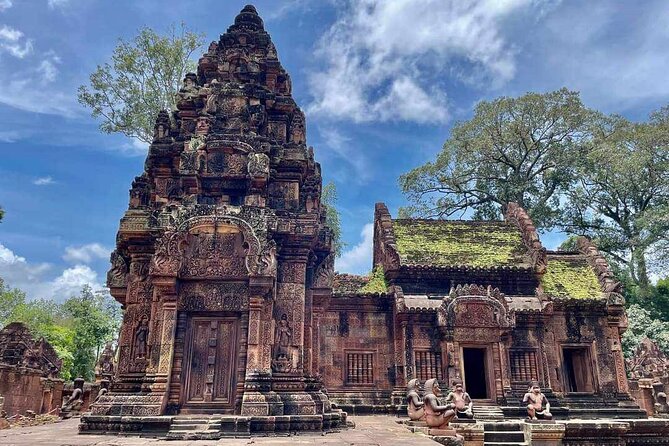 Kbal Spean Lingar River, Banteay Srei Temple & Pre Rup Tour