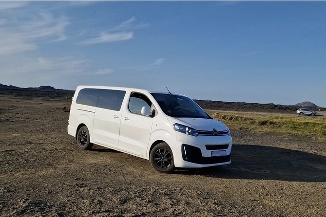 Keflavik Airport Private Transfer Round Trip