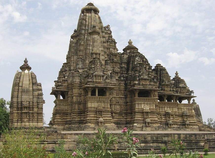 Khajuraho: Two-Day Airport Pickup Tour of Temple and History - Itinerary Highlights