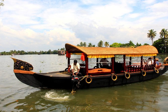 3 Best Canoe And Kayak Experiences In Kochi