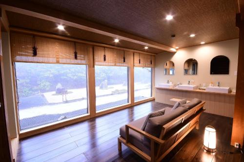 Koyasan Shukubo Yochiin - Koyasan Temple Inn - Overview and Location