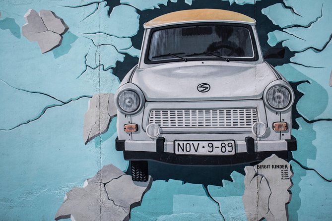 Kreuzberg Walking Tour: Immigrants, Artists & Hipsters