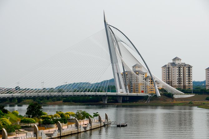 Kuala Lumpur Airport Departure Transfer En-route Putrajaya Tour