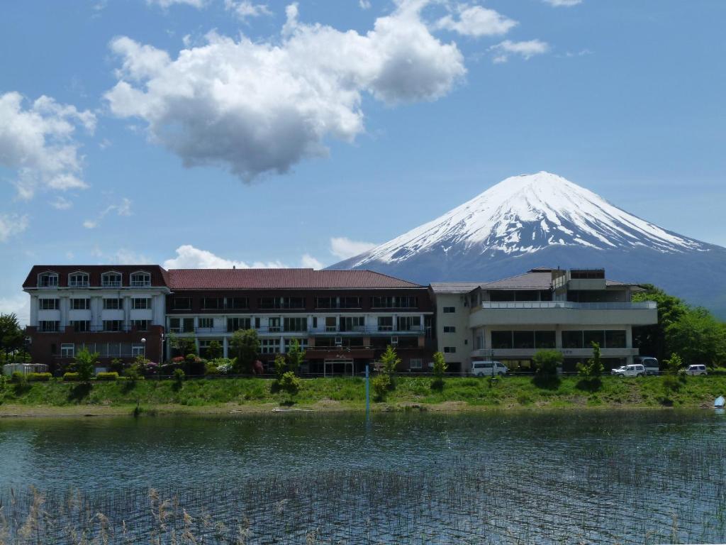 Lakeland Hotel Mizunosato - Location and Surroundings