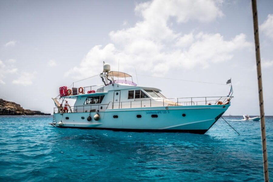 Lampedusa: Yacht Excursion, Swimming Stops and Typical Lunch