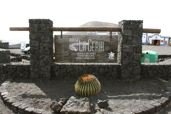 Lanzarote South Tour With Timanfaya Entrance