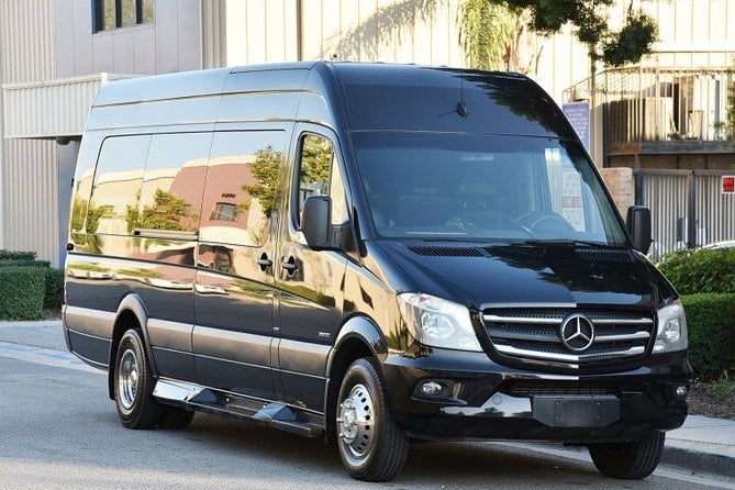 Las Vegas Departure Chauffeur Driven Airport Transfer by Executive Sprinter