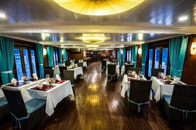 Le Journey Premium Cruise Halong Overnight Boutique 4 Star Cruise