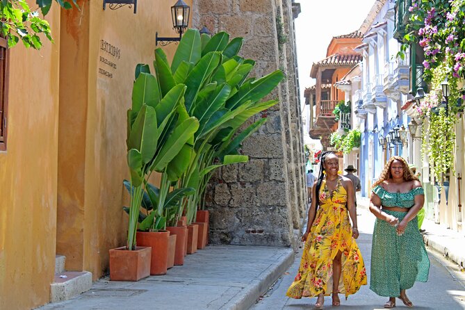 Let's Do VIDEOS & PHOTOS With DRONE and CAMERA in the Beautiful Cartagena