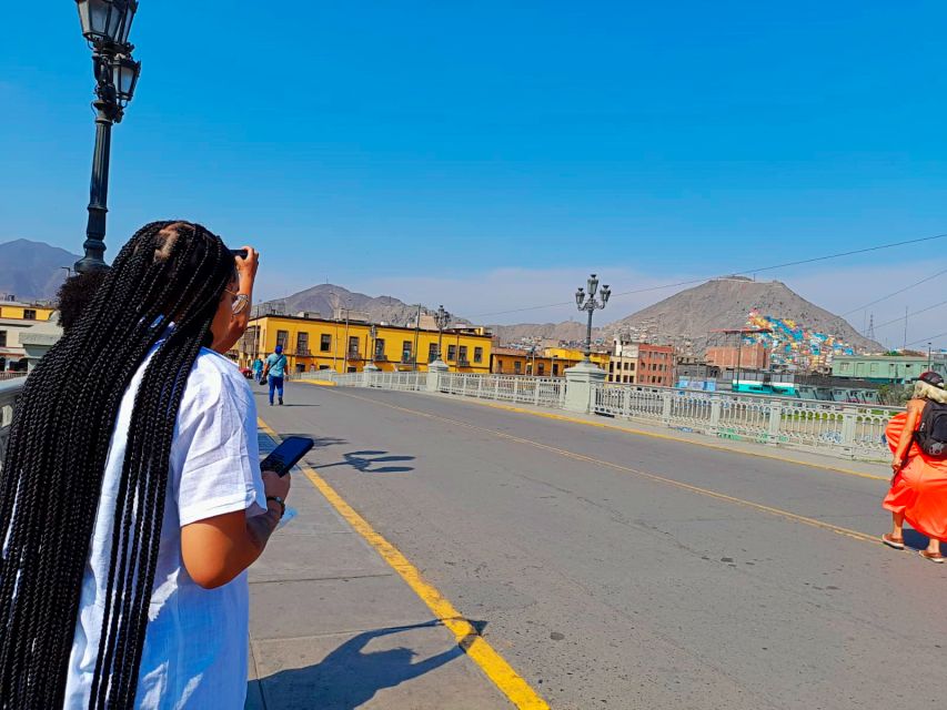 Lima: City Highlights Walking Tour & Catacombs