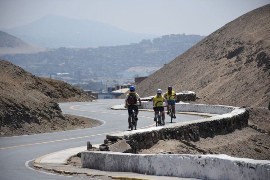 Lima: Coast Bike & Culture Tour With a Local