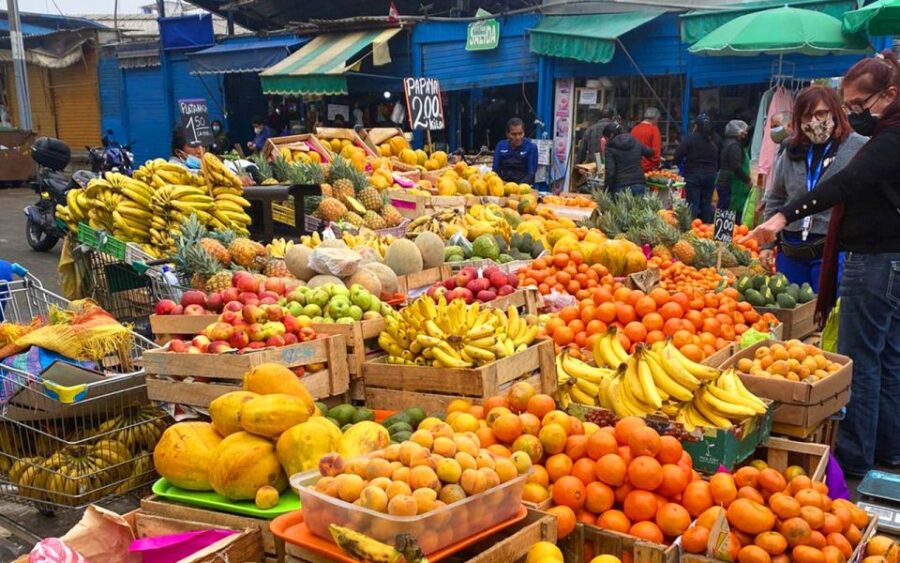 Lima: Colors & Flavors Tour (Food & Art Tour)